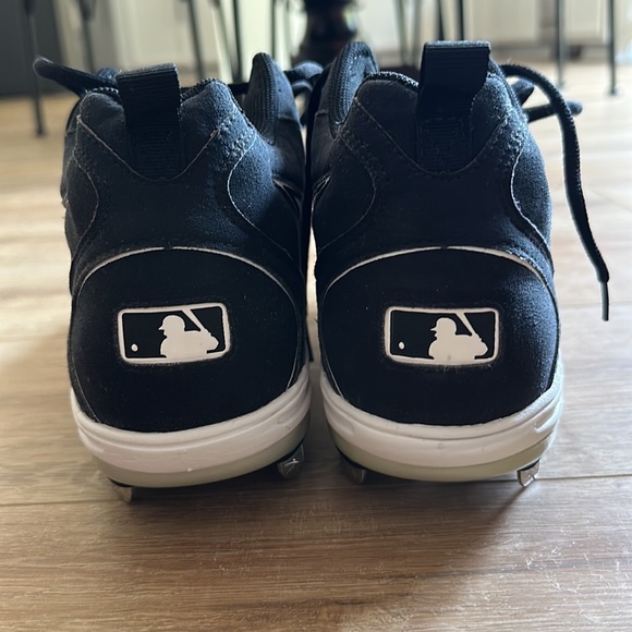 MLB Reebok cleats - Picture 5 of 8